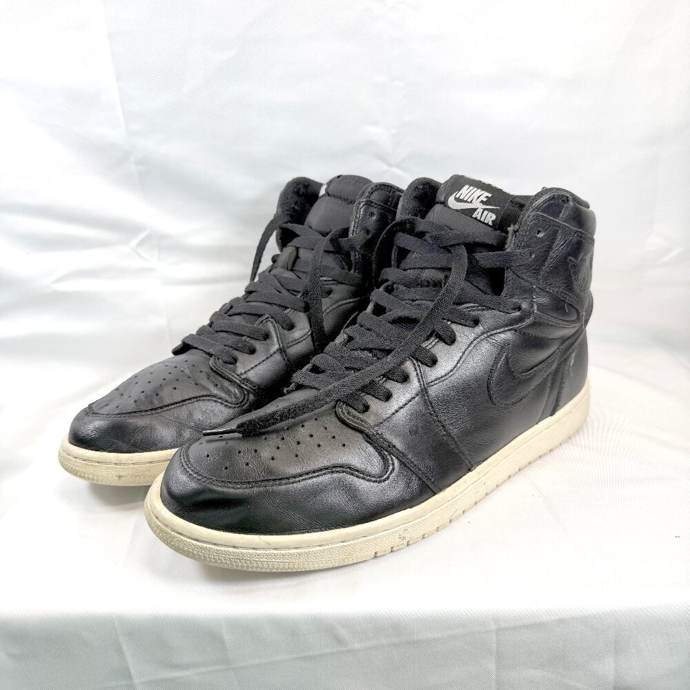 Air Jordan 1 Retro High OG Black/Black-Sail 🖤 Size 11.5 (Men’s) — Pre-owned